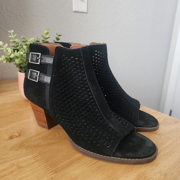 Vionic Chryssa Suede Zip Perforated Buckle Open Toe Ankle Bootie Black Comfort 8 - Picture 1 of 12